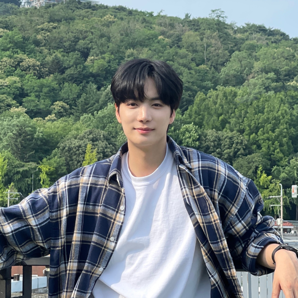 Latest photo of Kim Jonghyeon