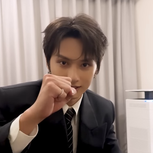 Behind-the-scenes cut of Jun (SEVENTEEN)