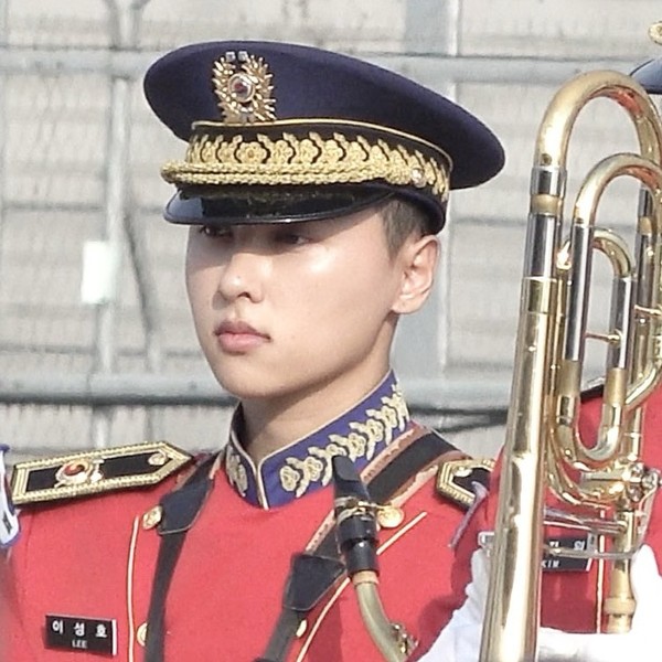 Popular profile image of Rie (OnlyOneOf) selected by votes