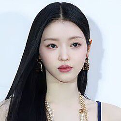Behind-the-scenes cut of Yooa (OH MY GIRL)