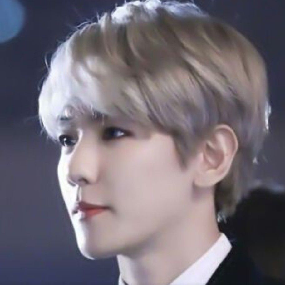 Behind-the-scenes cut of Baekhyun (EXO)