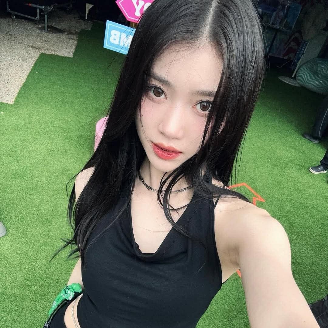 Behind-the-scenes cut of Xiao Ting (Kep1er)