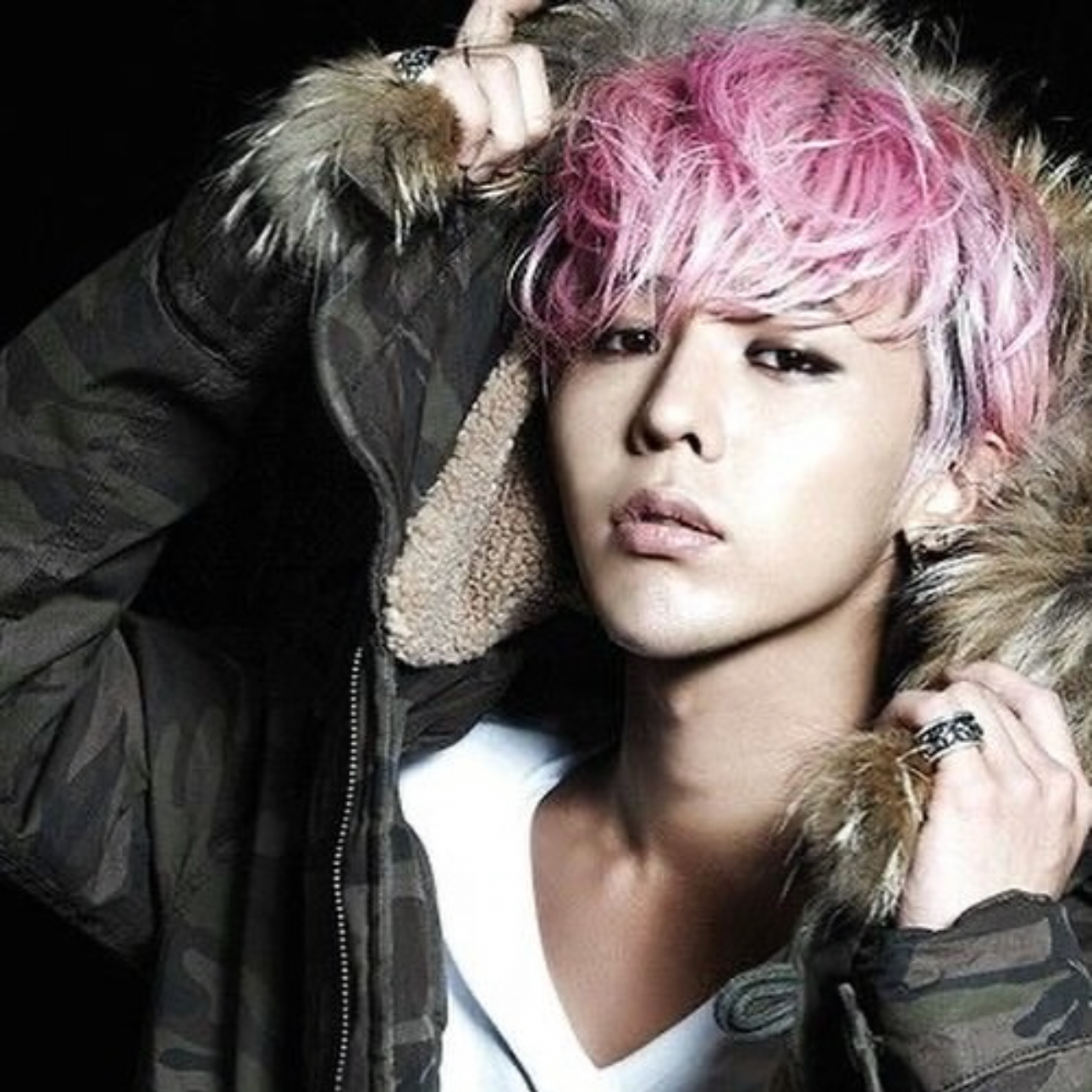 G-DRAGON (BIGBANG)的最新照片