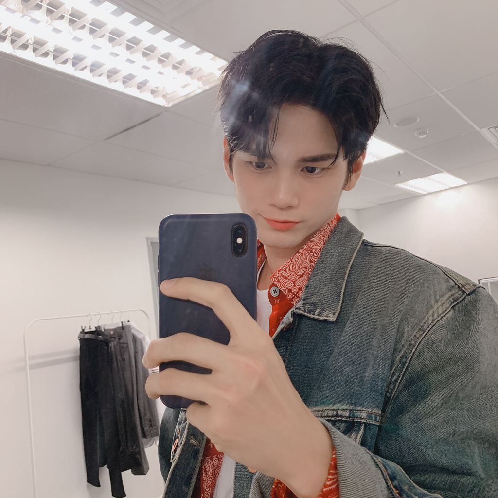 A moment captured by Ong Seongwu's fan
