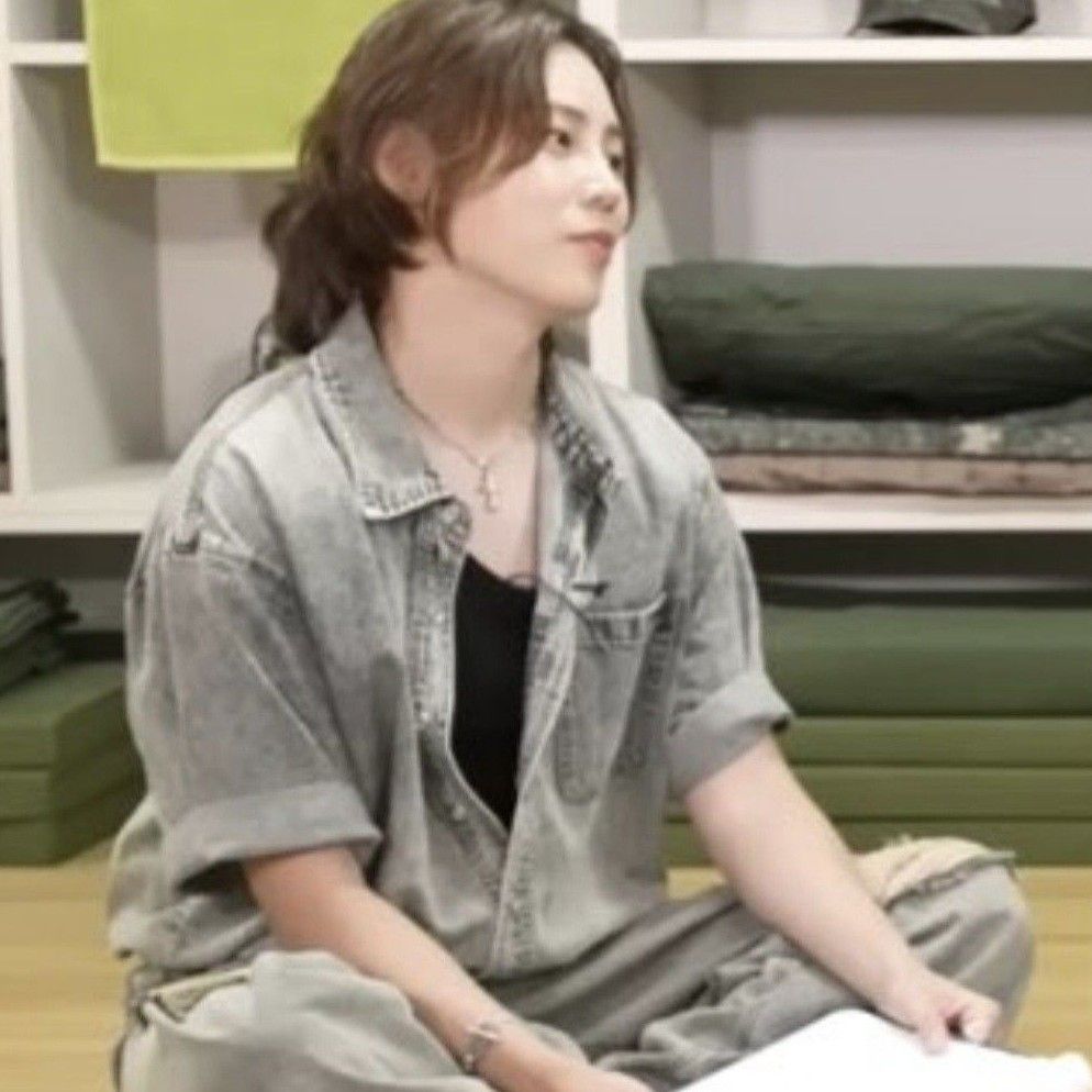 Recent activity shot of Ha Sungwoon