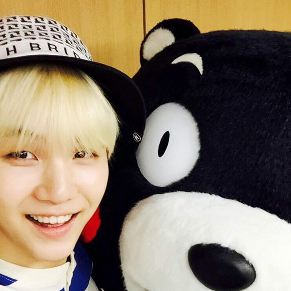 SUGA (防彈少年團)的幕後花絮