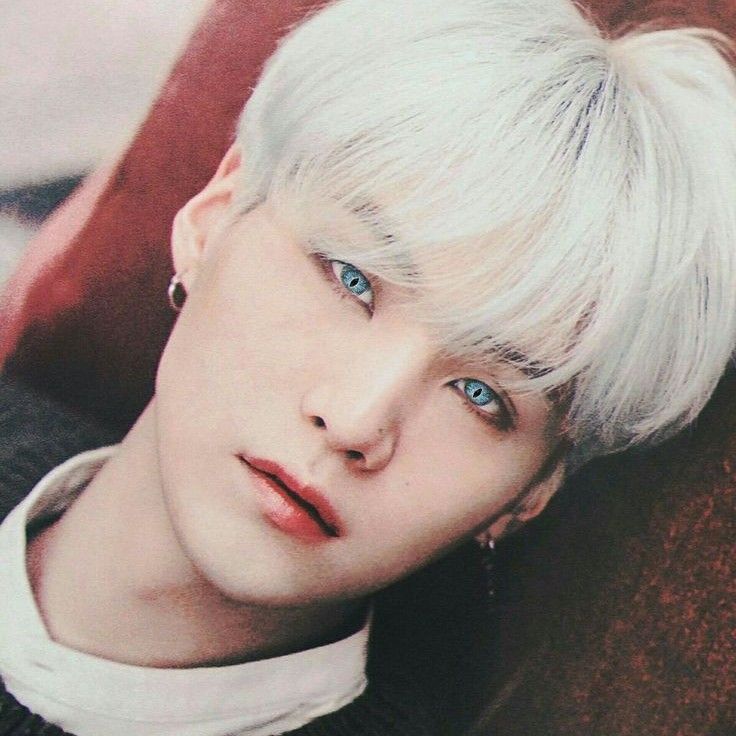 슈가 (방탄소년단)의 최신 사진