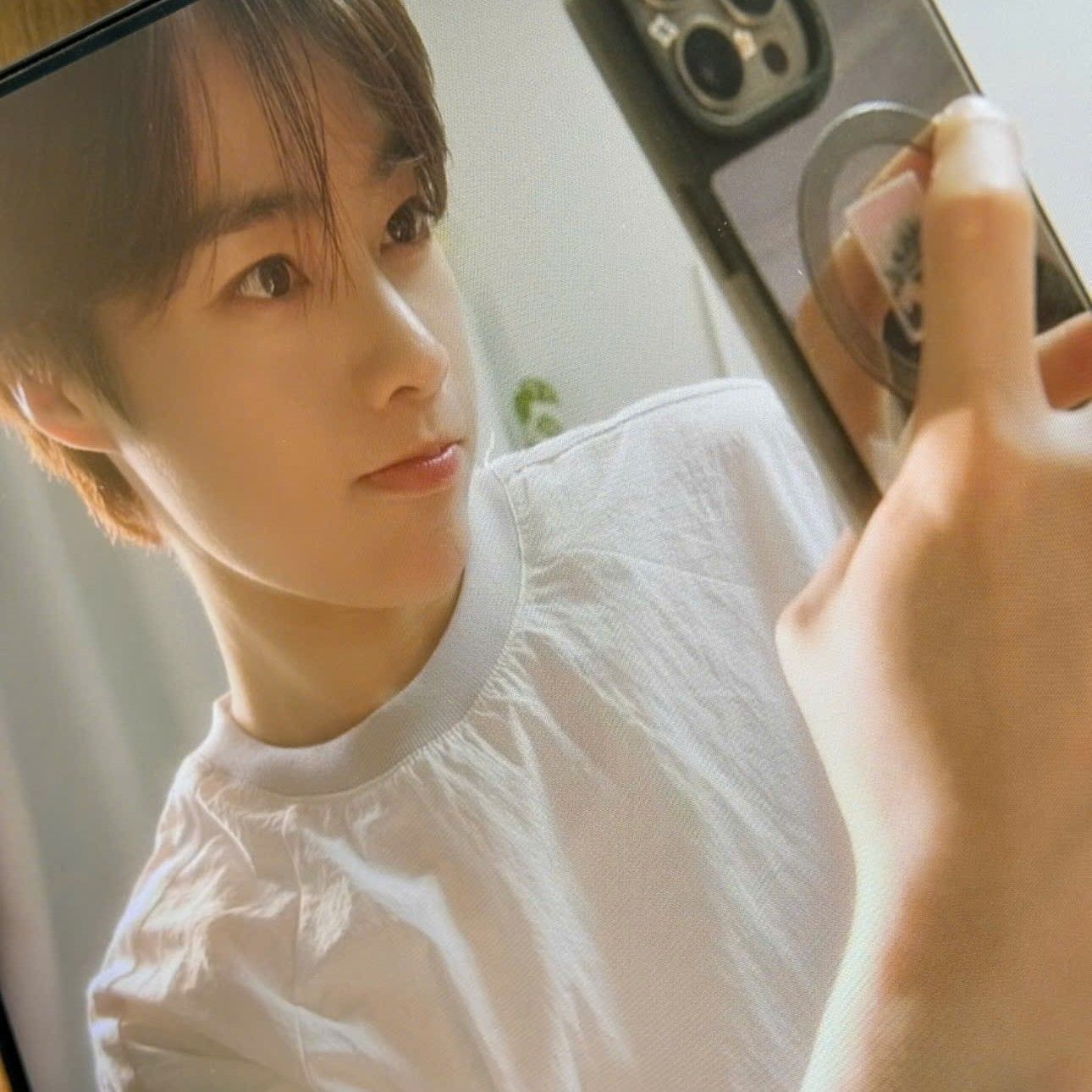 A moment captured by Hanbin (TEMPEST)'s fan