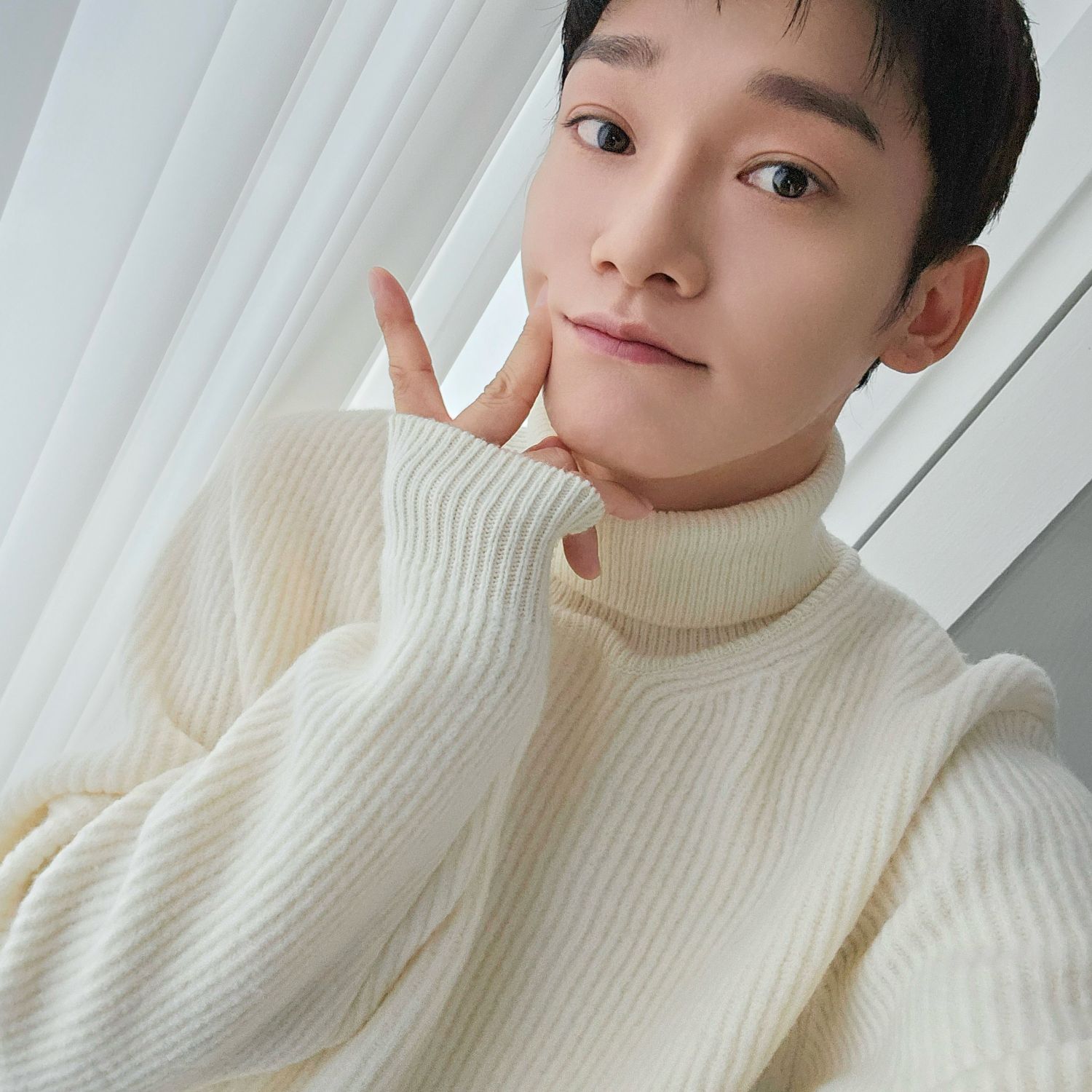 Recent activity shot of Chen (EXO)