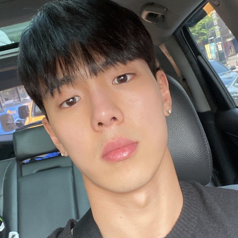 Foto terbaru Shownu (MONSTA X)