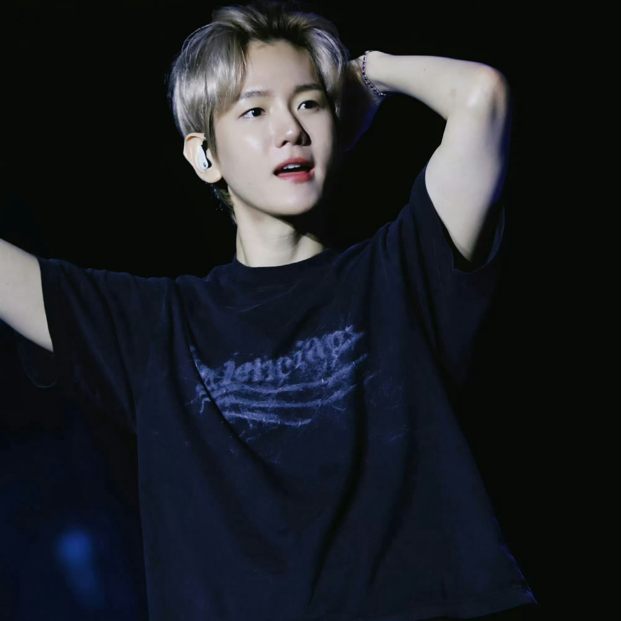 Momen yang diabadikan oleh penggemar Baekhyun (EXO)