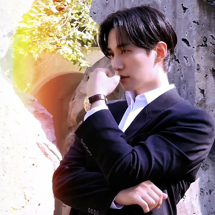 Recent activity shot of Junho (2PM)
