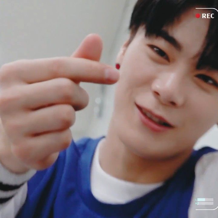 문빈 (아스트로) 최근 활동샷