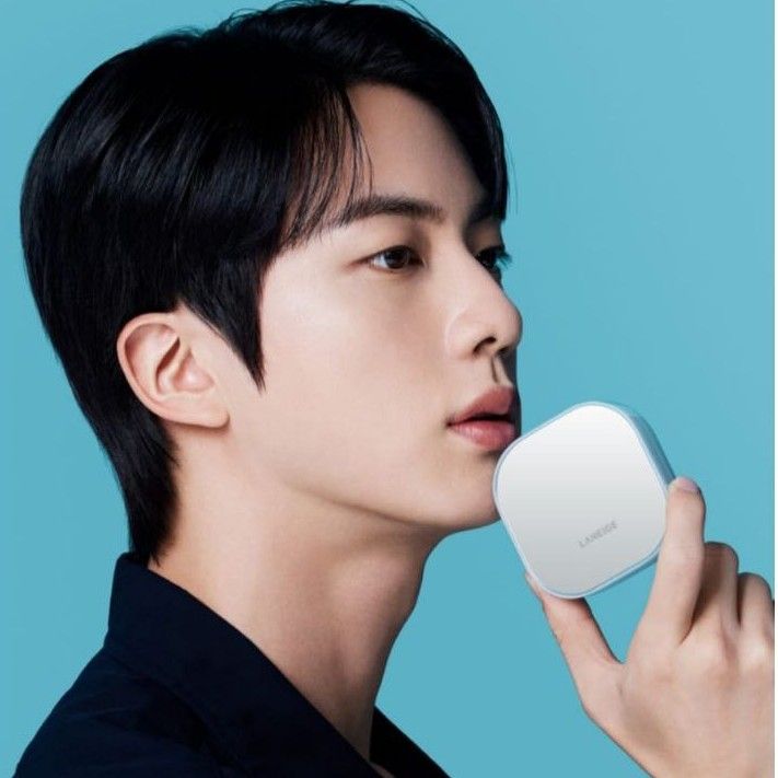 Jin (防弹少年团)的最新活动照片