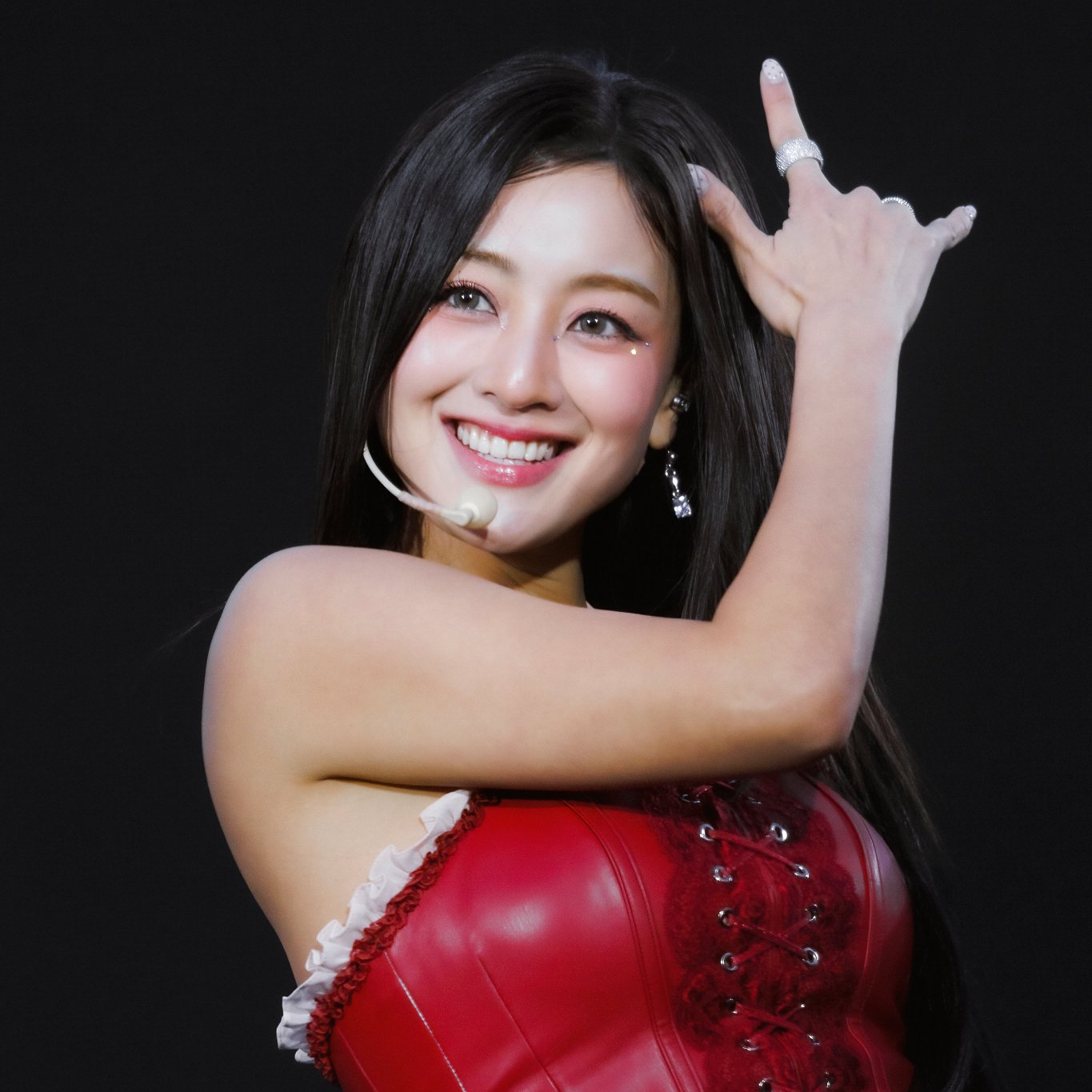 A moment captured by Jihyo (TWICE)'s fan