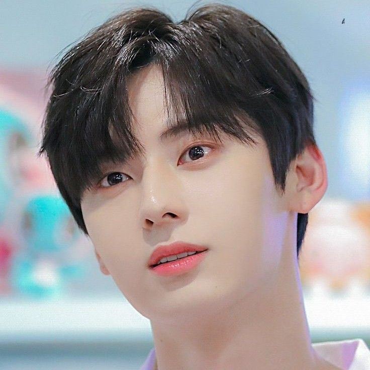 Potret di balik layar Hwang Minhyun