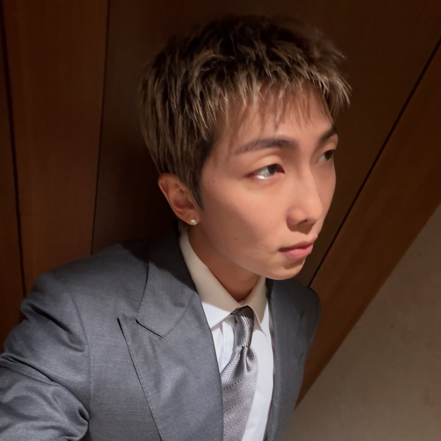 RM (防弹少年团)的最新活动照片