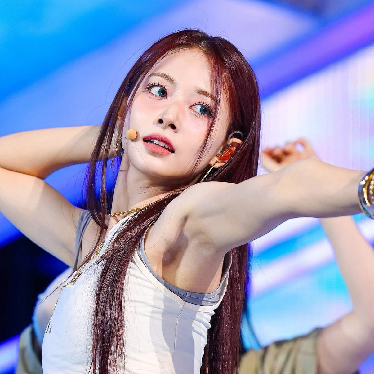A moment captured by Tzuyu (TWICE)'s fan