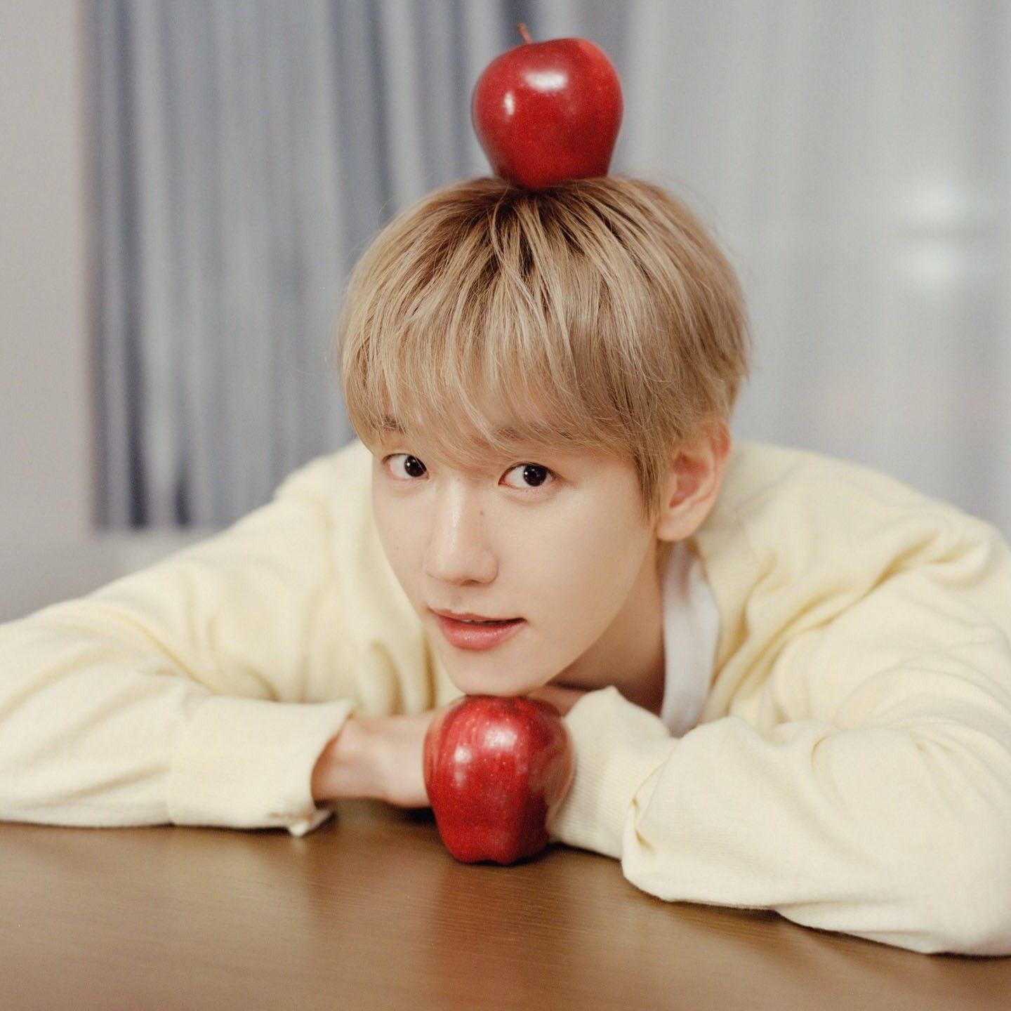 백현 (EXO)의 최신 사진