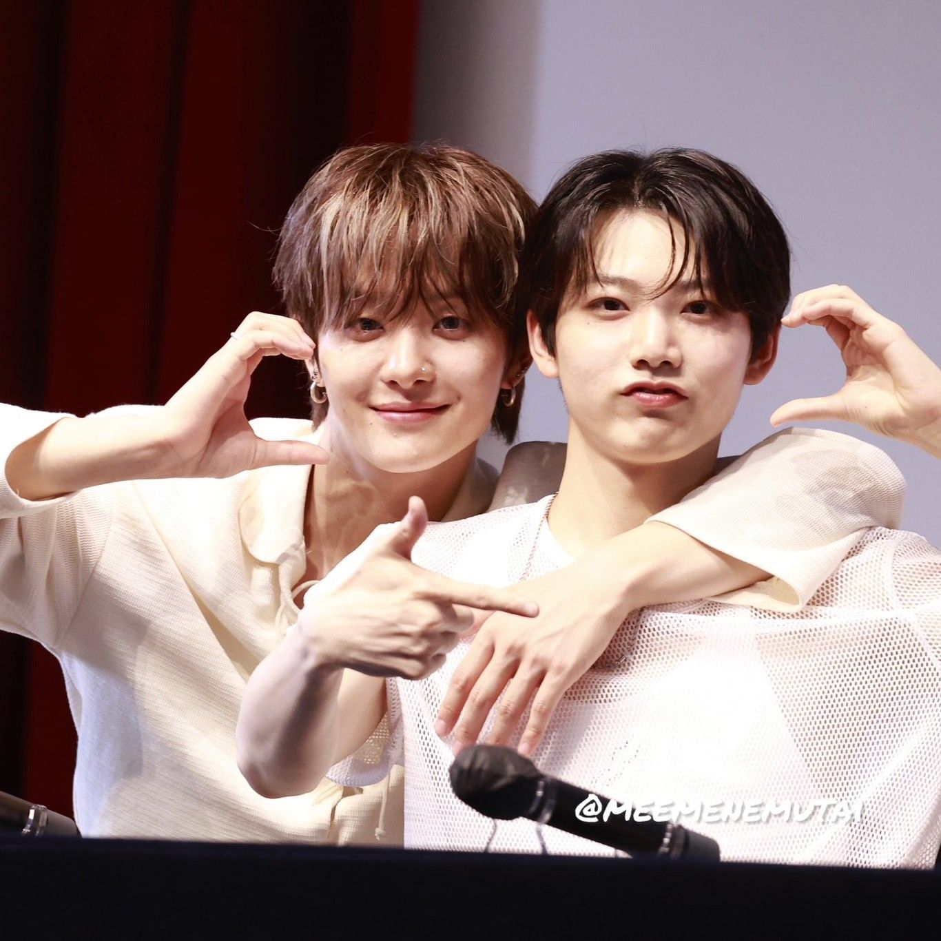 Momen yang diabadikan oleh penggemar TREASURE