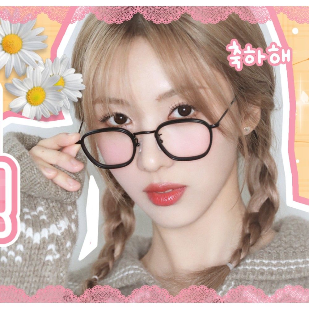 A moment captured by Yoohyeon (DREAMCATCHER)'s fan