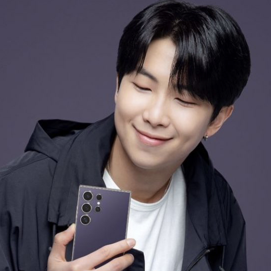 RM (防弹少年团)的幕后花絮