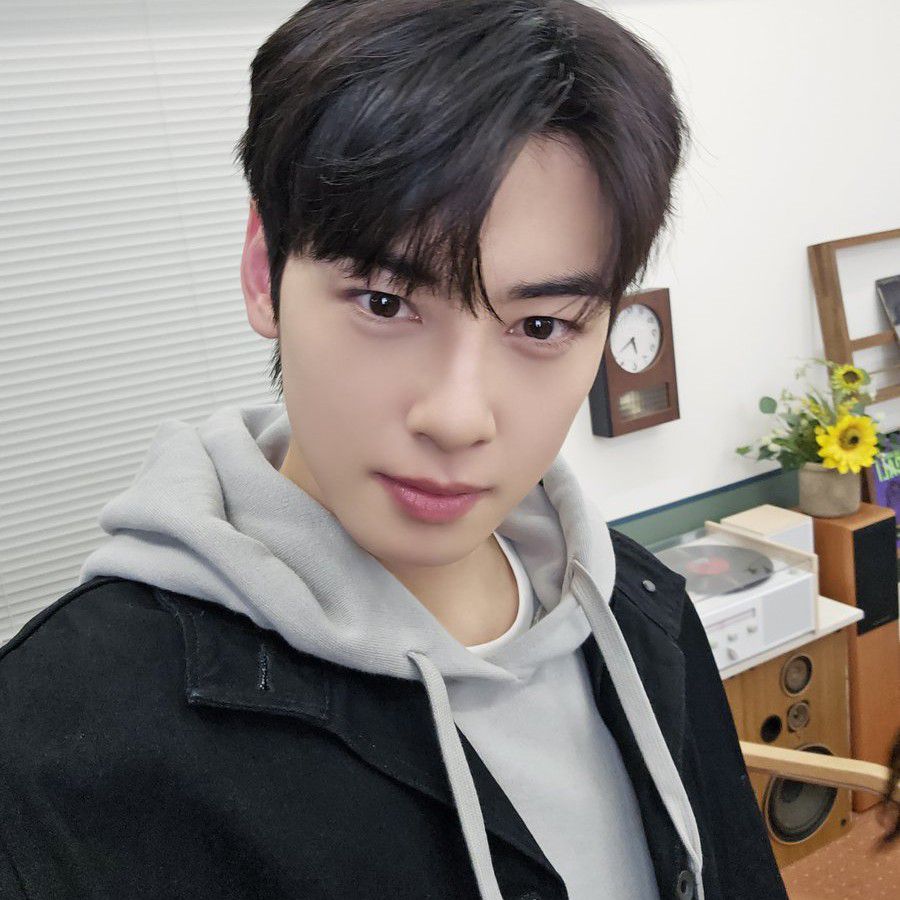 ASTROの最新写真