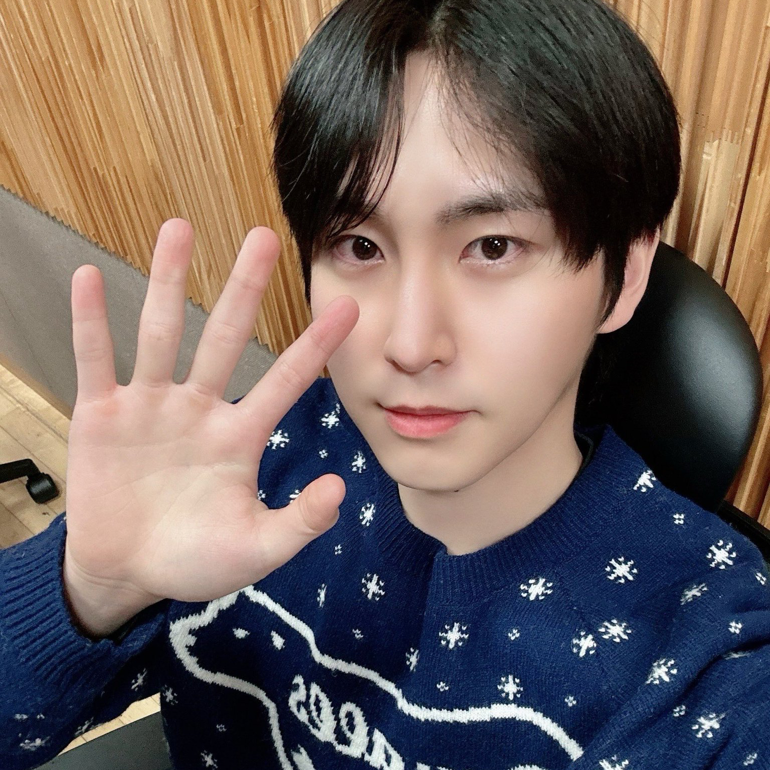 Behind-the-scenes cut of PENTAGON