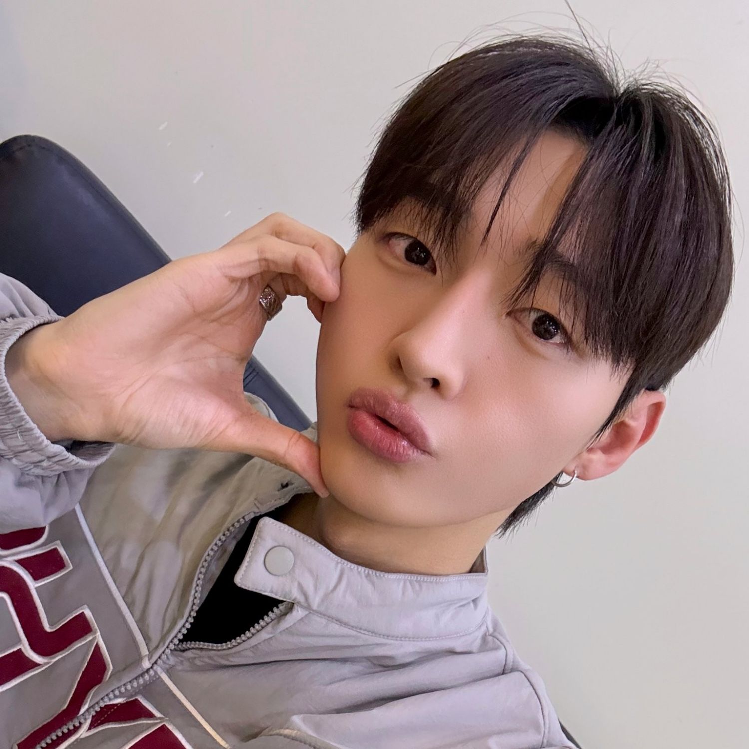 A moment captured by Yoon Jisung's fan