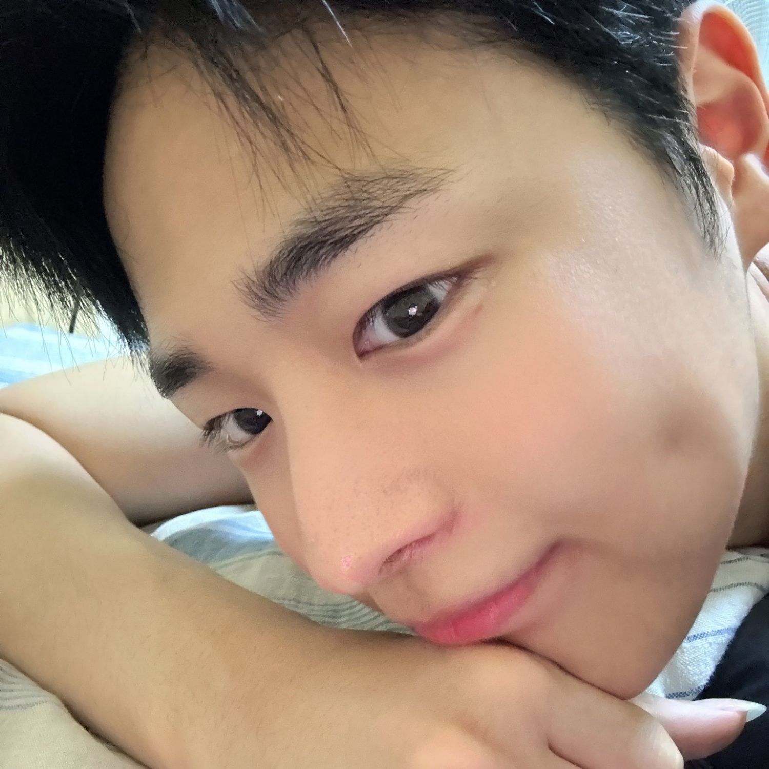 Behind-the-scenes cut of Choi Byungchan