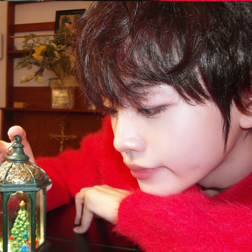 Recent activity shot of Hyeongjun (CRAVITY)