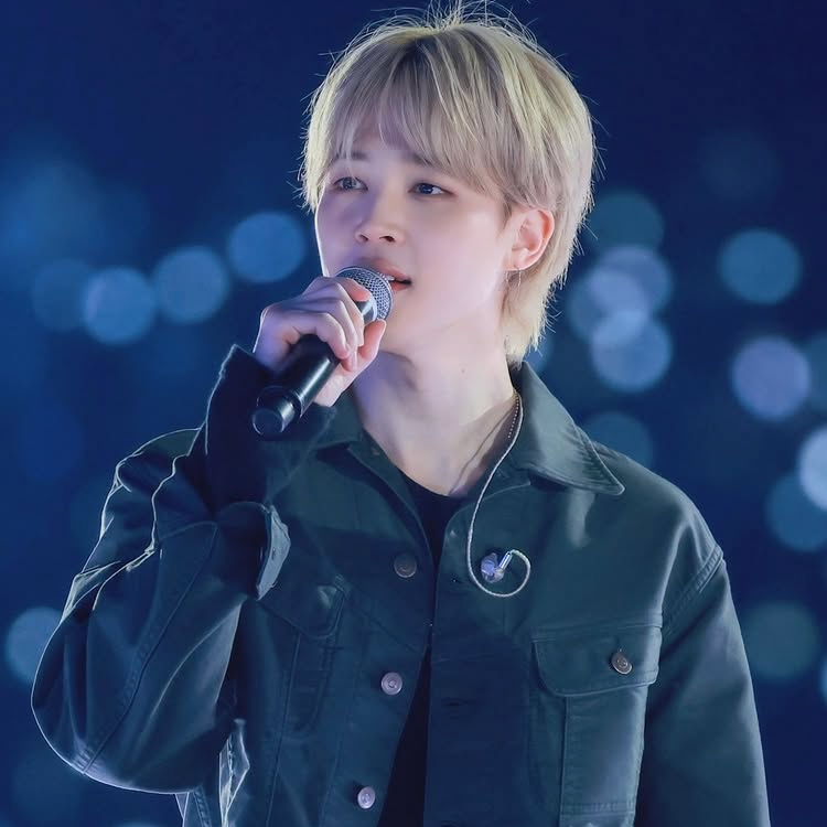 지민 (방탄소년단)의 최신 사진