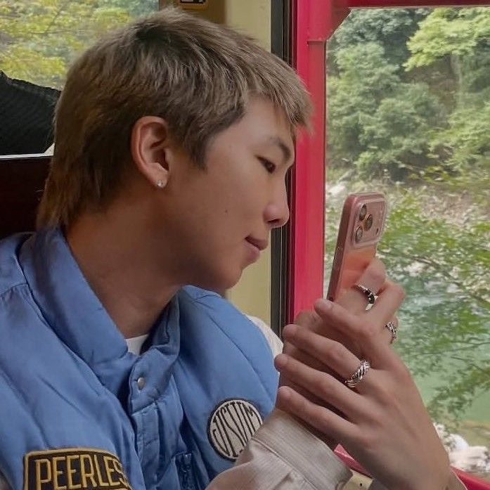 RM (防弹少年团)的幕后花絮