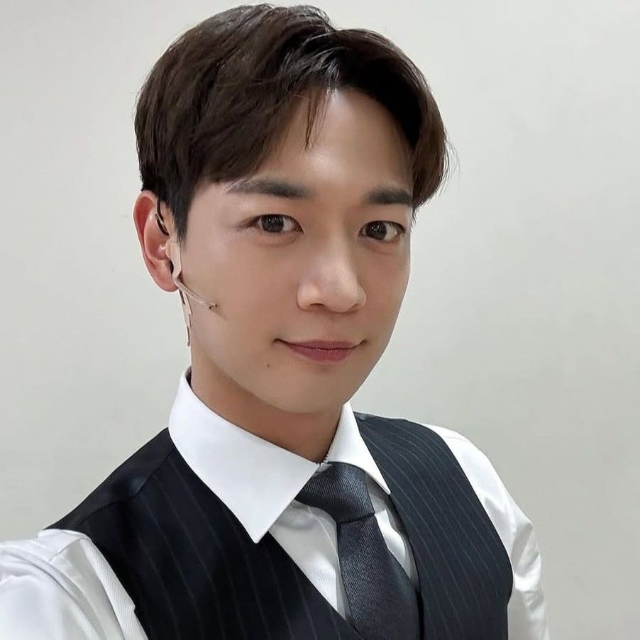 A moment captured by Minho (SHINee)'s fan