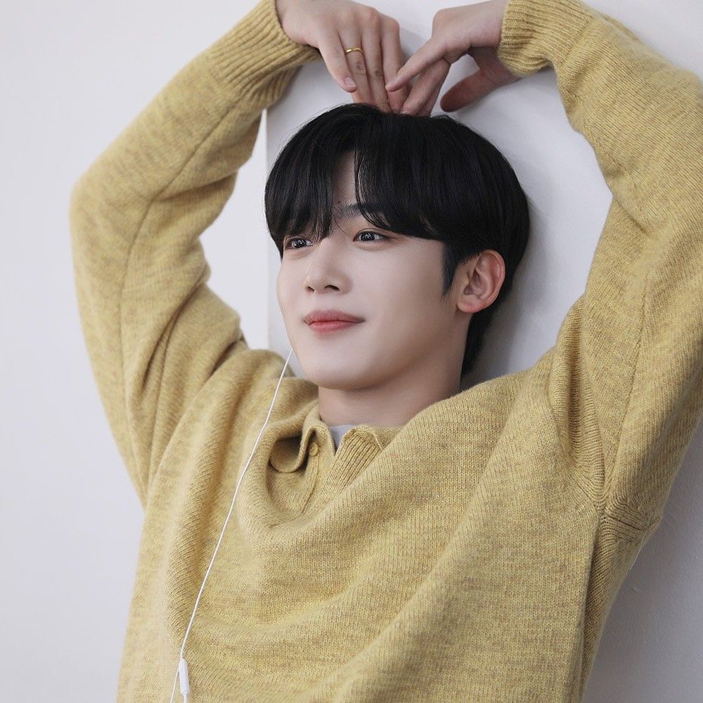 Latest photo of Kim Yohan (WEi)
