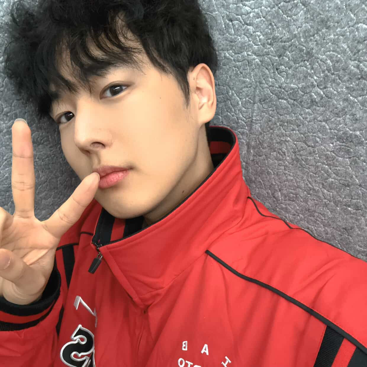 Behind-the-scenes cut of Choi Byungchan