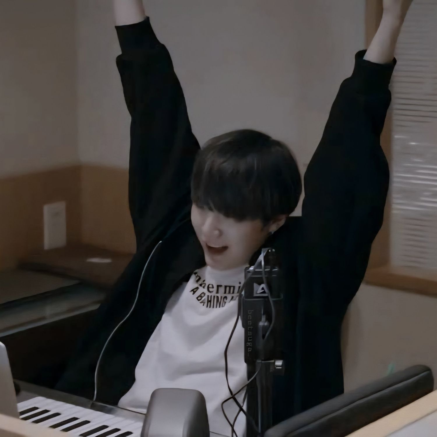 Potret di balik layar SUGA (BTS)