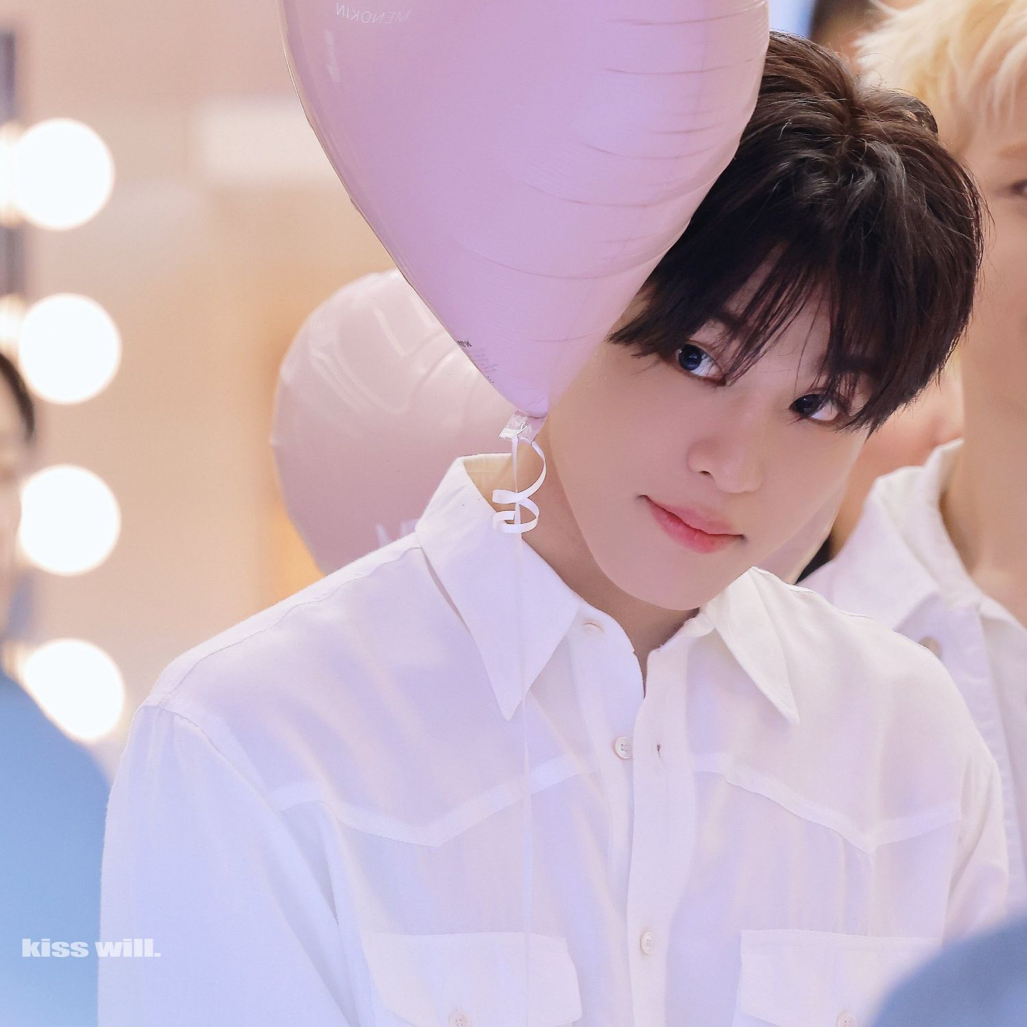 Recent activity shot of Park Jeongwoo (TREASURE)