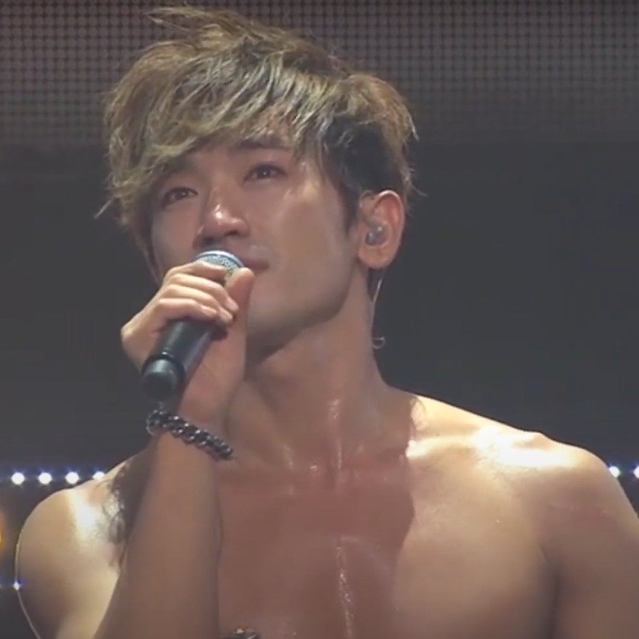 Recent activity shot of Lee Minwoo (SHINHWA)