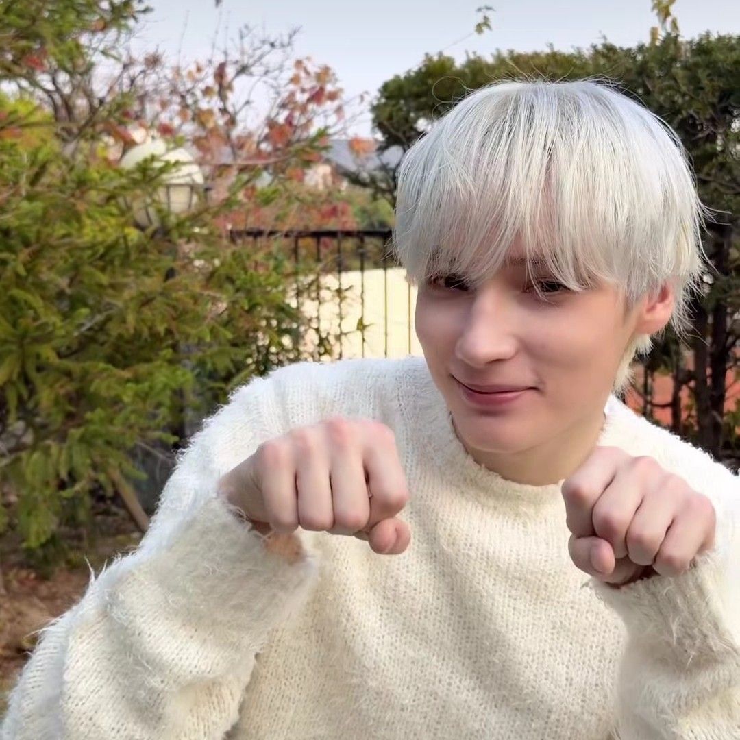 Behind-the-scenes cut of HueningKai (TOMORROW X TOGETHER)