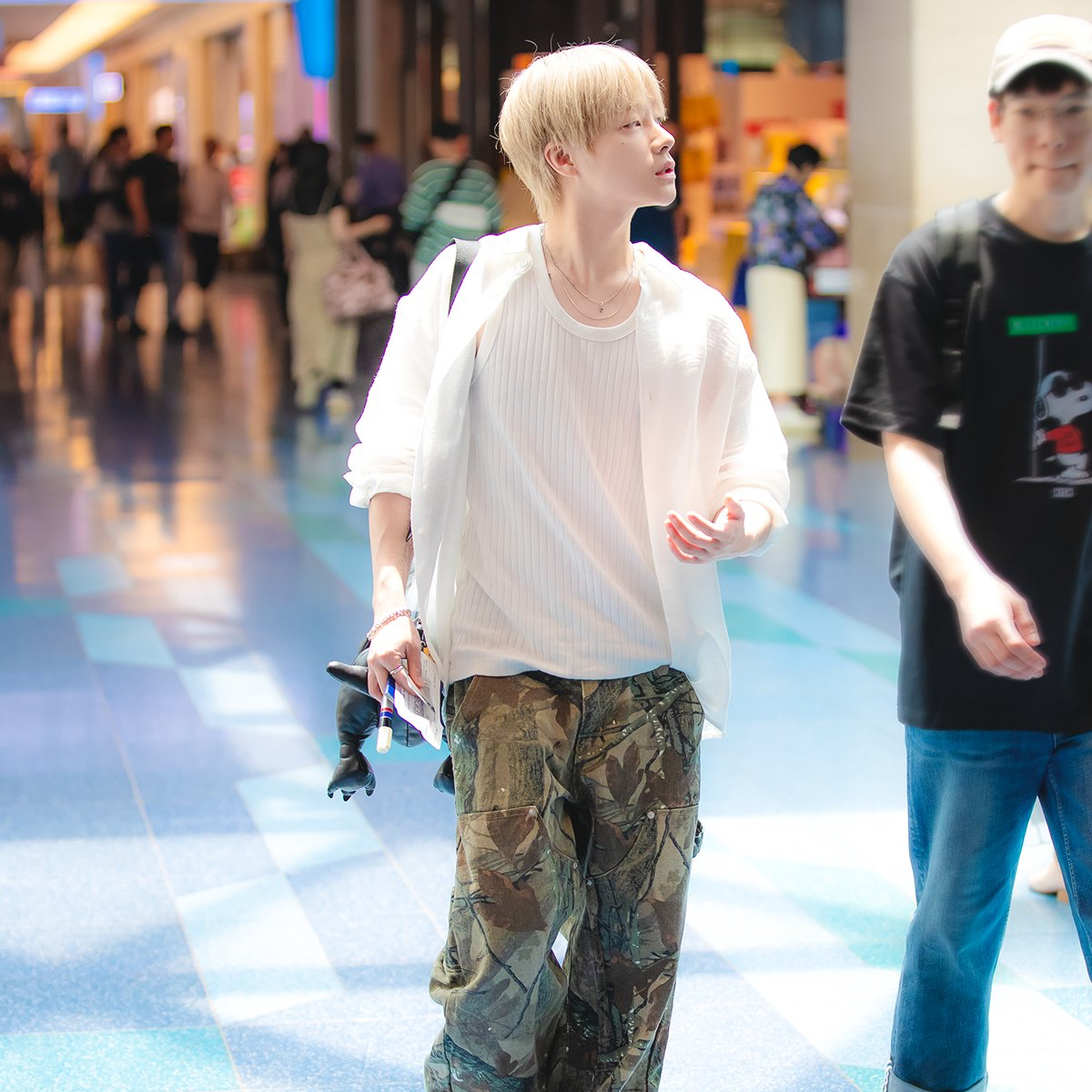 A moment captured by JAY (iKON)'s fan
