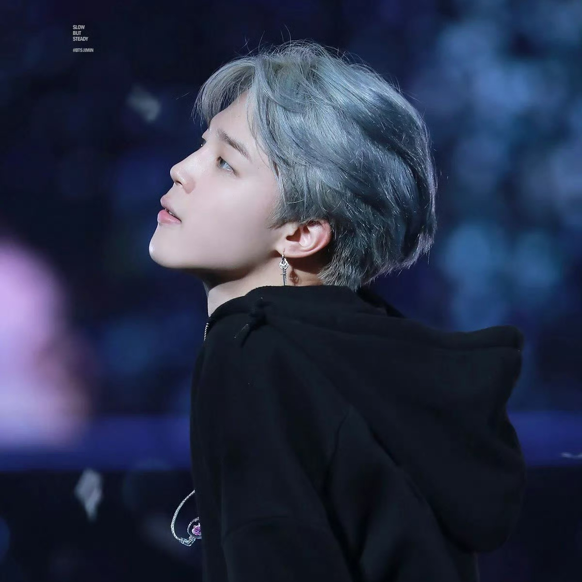 Foto aktivitas terbaru Jimin (BTS)