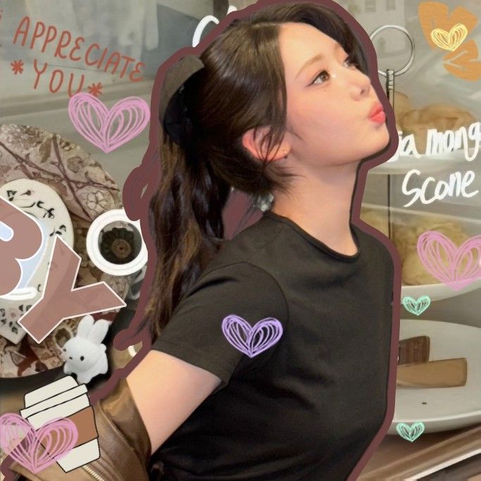 Latest photo of Rora (BABYMONSTER)