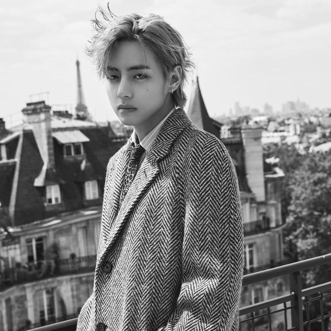 Recent activity shot of V (BTS)