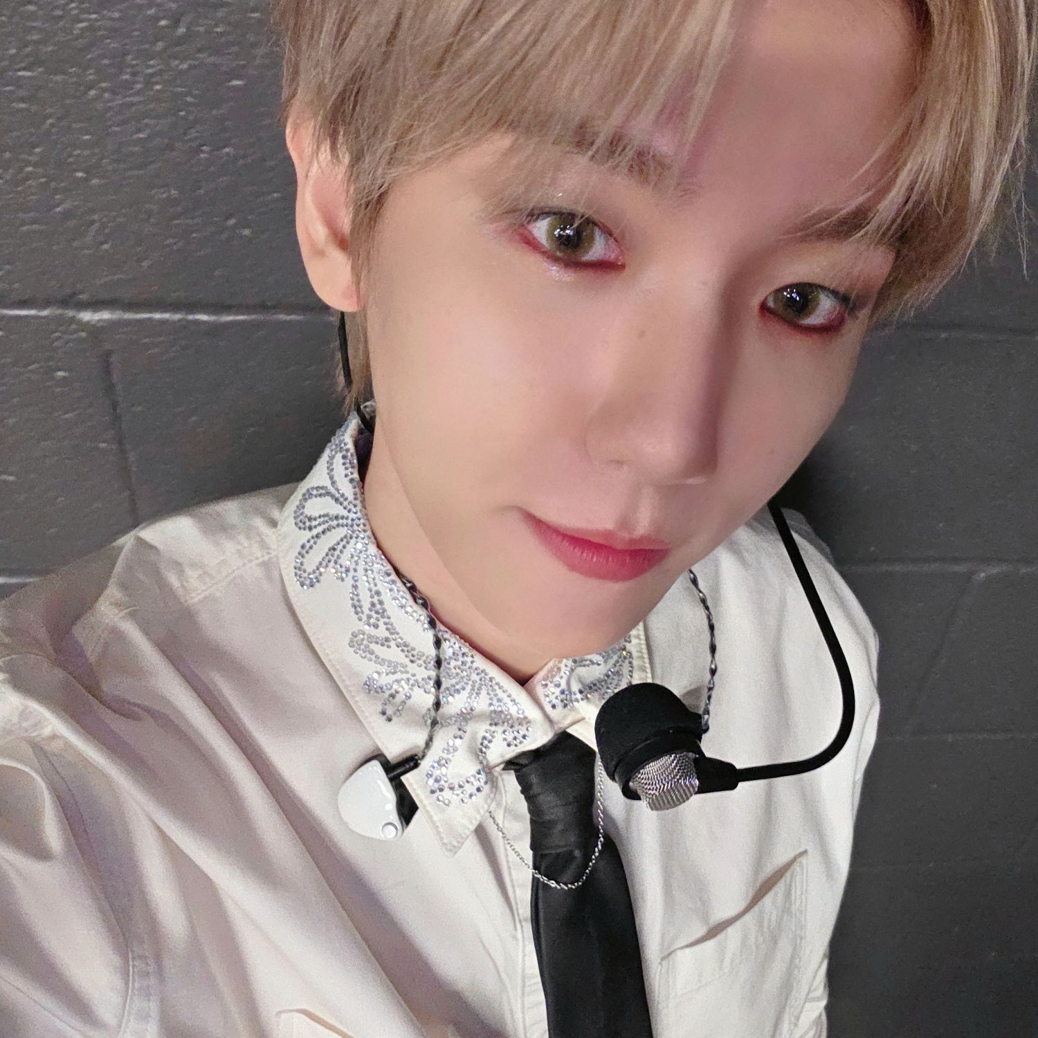 A moment captured by Baekhyun (EXO)'s fan