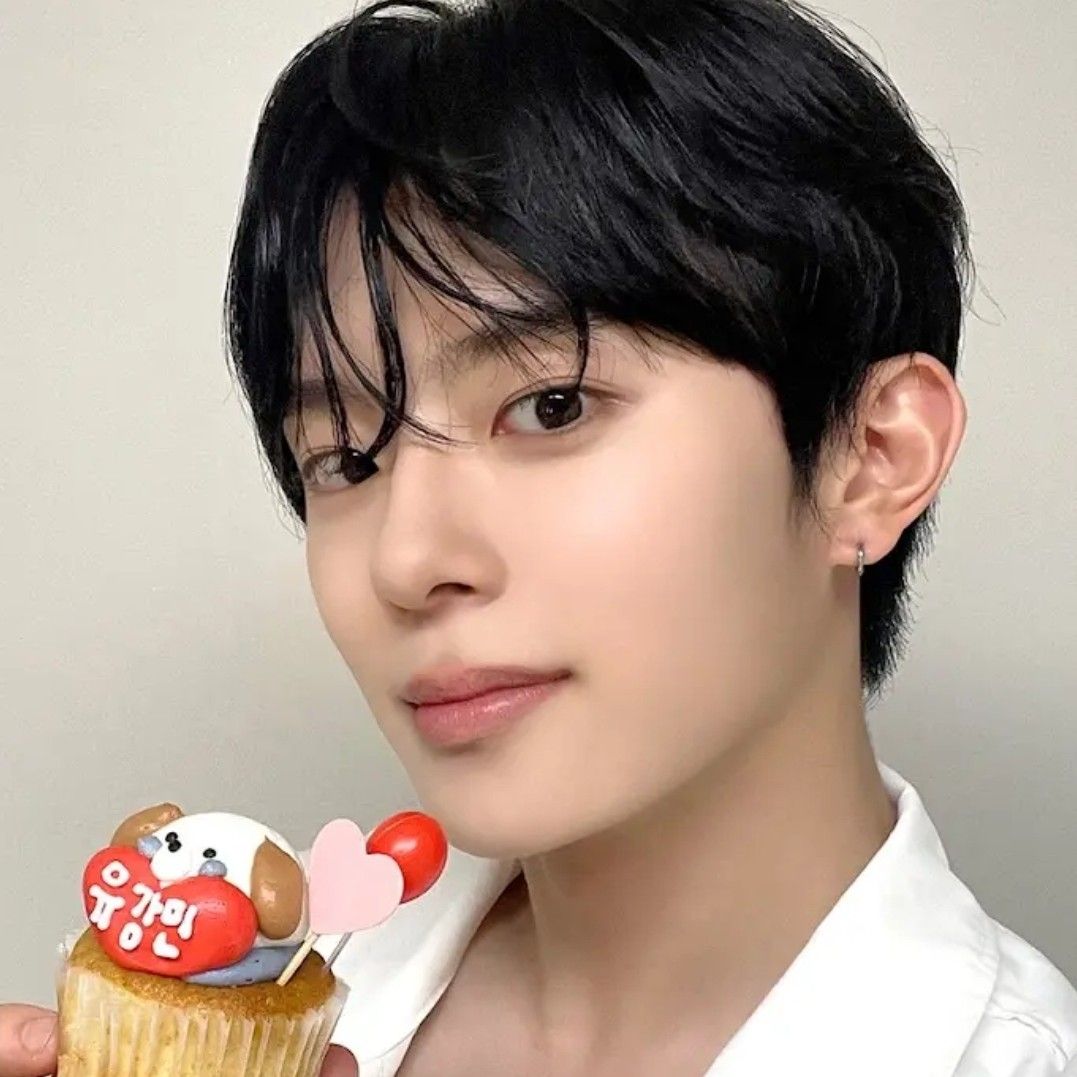 Latest photo of Kangmin (VERIVERY)