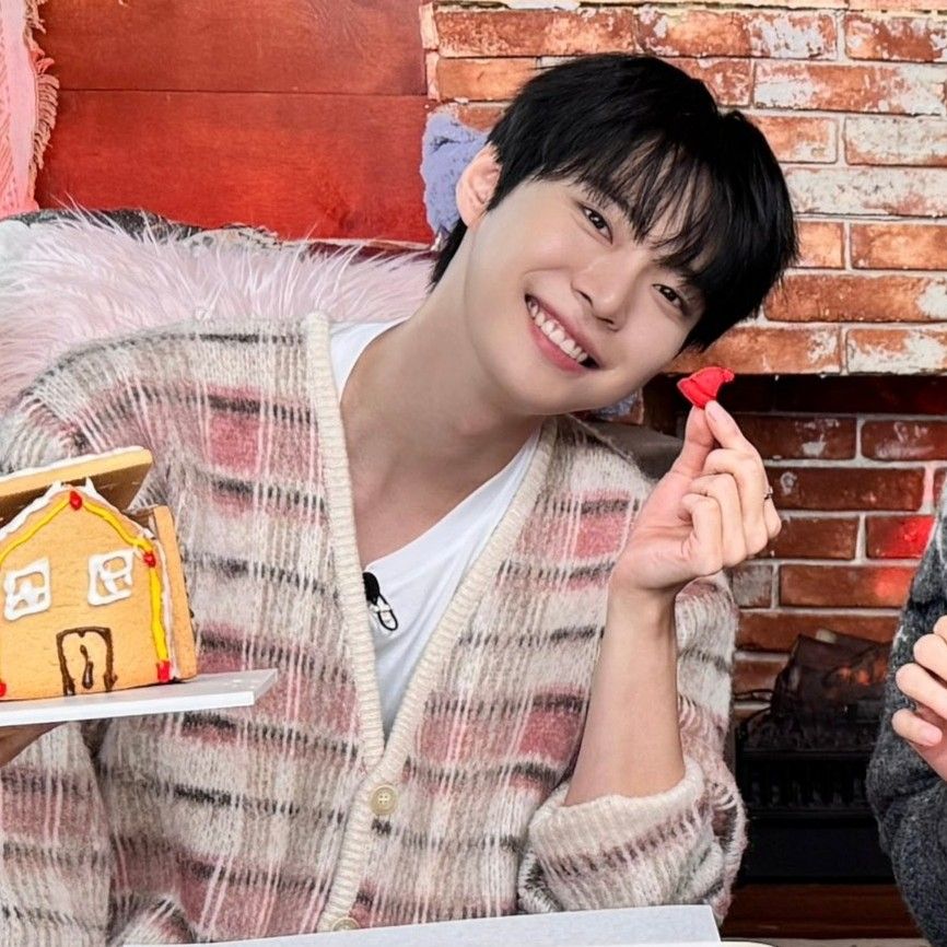 Foto aktivitas terbaru Doyoung (NCT 127)