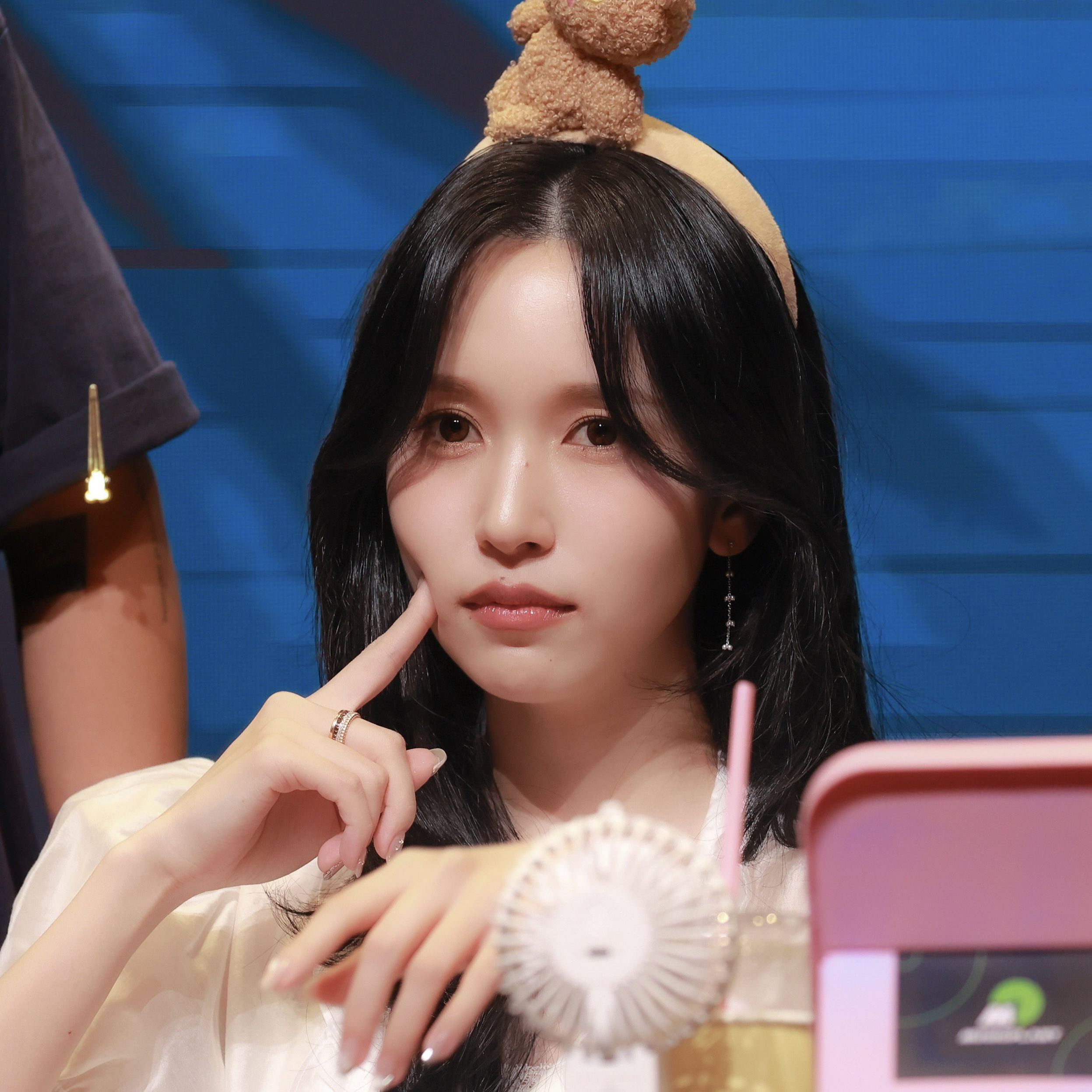 Mina (TWICE)的幕后花絮