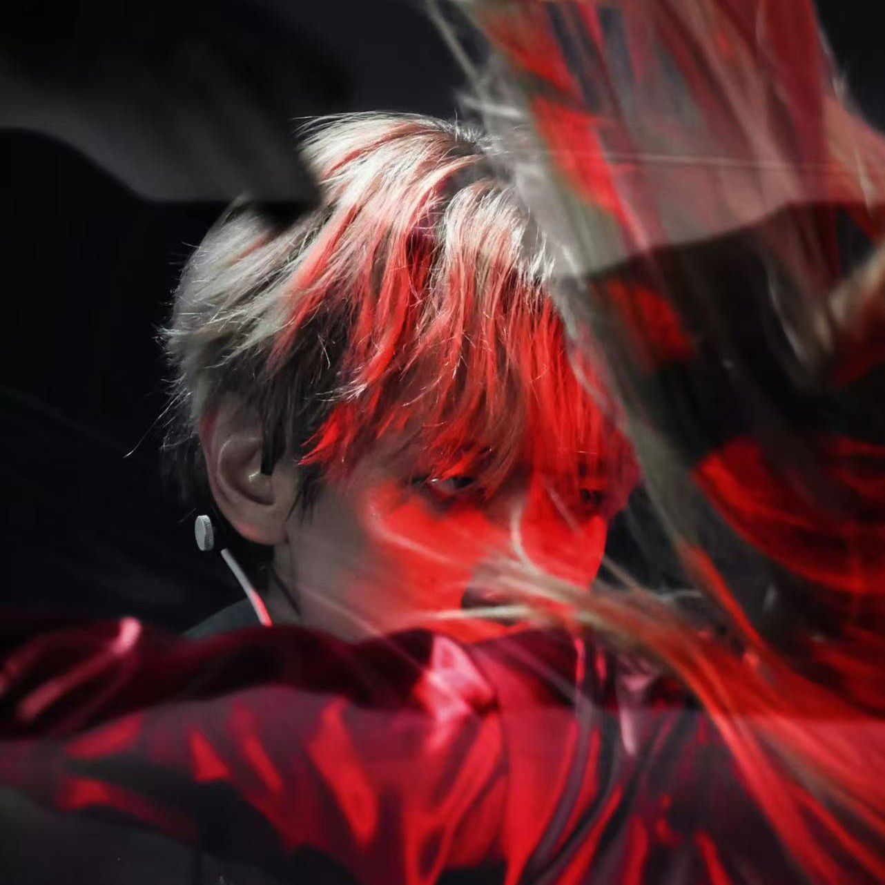 Behind-the-scenes cut of Baekhyun (EXO)