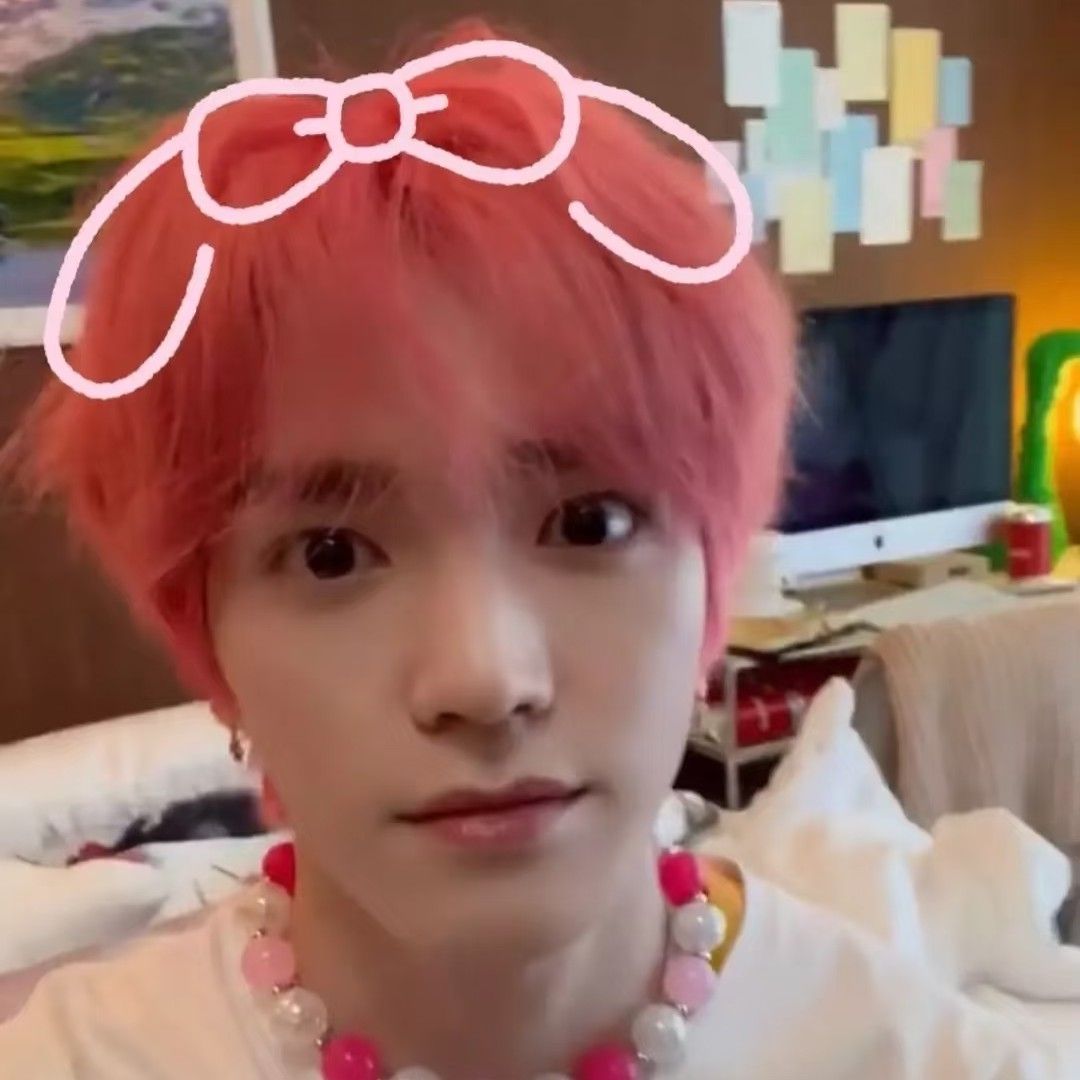 A moment captured by Taeyong (NCT 127)'s fan